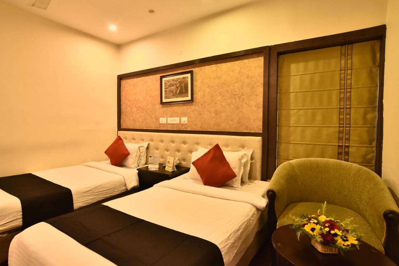 Casa Broadway-A Boutique Hotel コルカタ エクステリア 写真