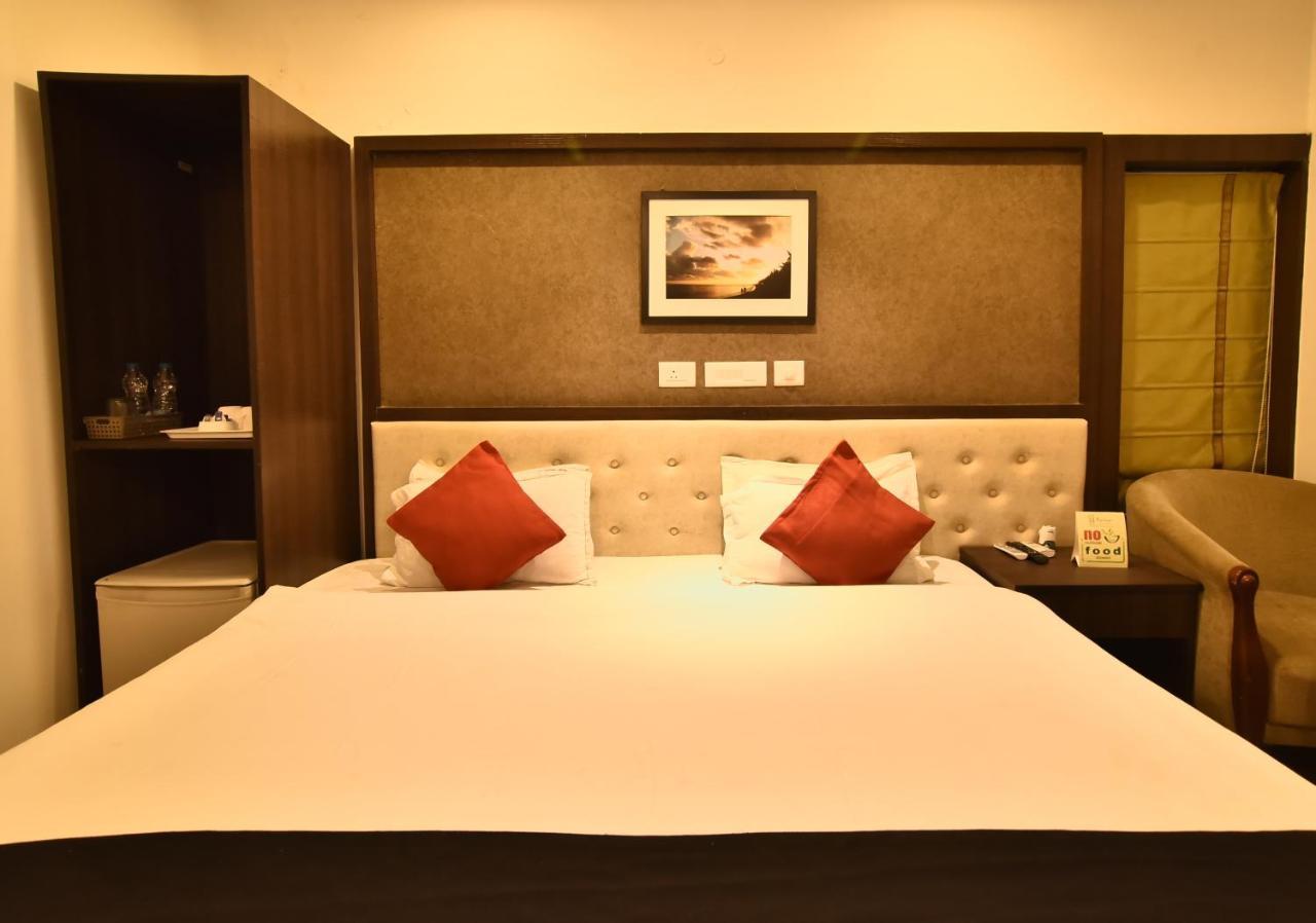 Casa Broadway-A Boutique Hotel コルカタ エクステリア 写真