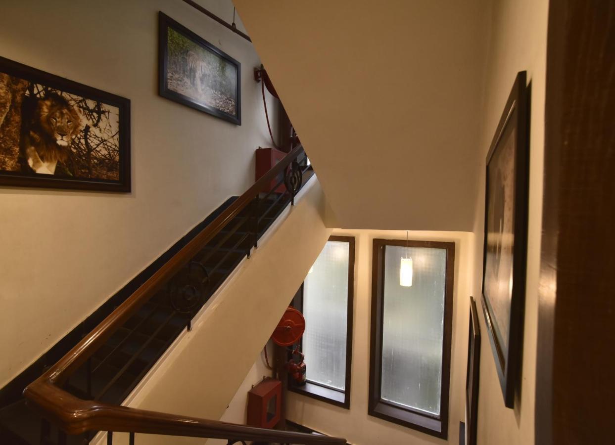 Casa Broadway-A Boutique Hotel コルカタ エクステリア 写真