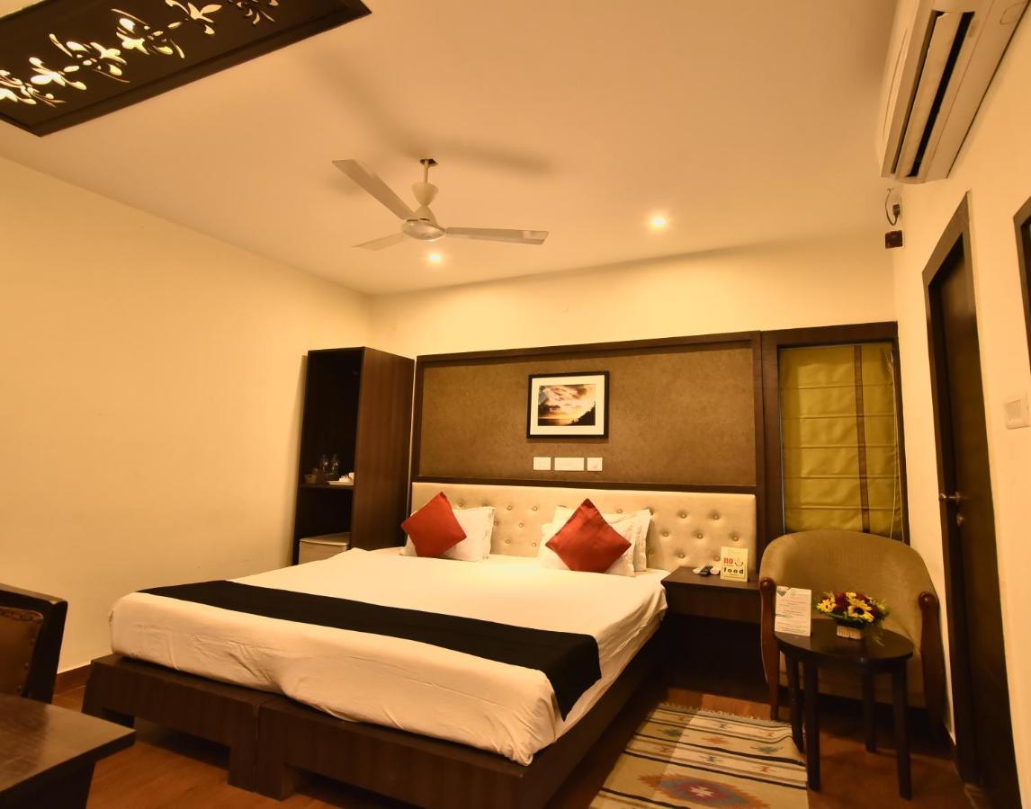 Casa Broadway-A Boutique Hotel コルカタ エクステリア 写真