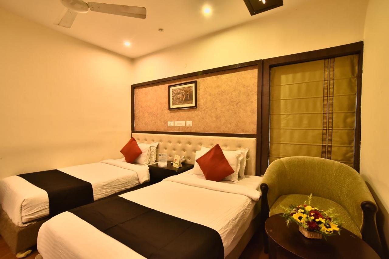 Casa Broadway-A Boutique Hotel コルカタ エクステリア 写真
