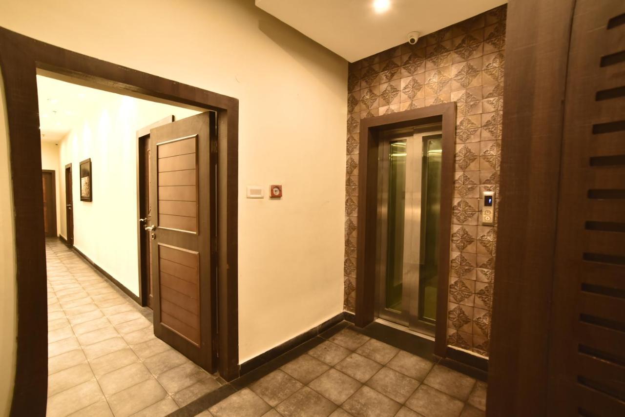 Casa Broadway-A Boutique Hotel コルカタ エクステリア 写真