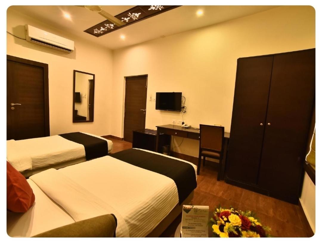 Casa Broadway-A Boutique Hotel コルカタ エクステリア 写真