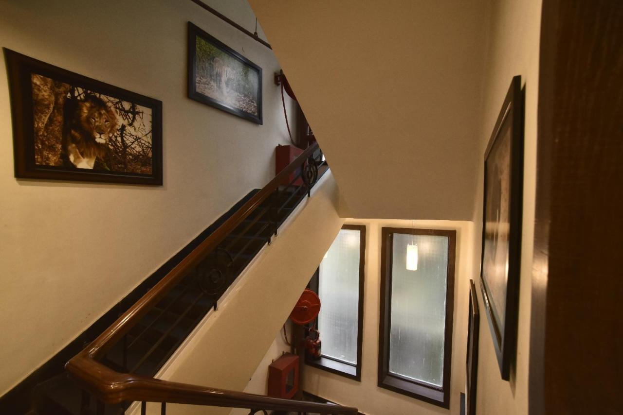 Casa Broadway-A Boutique Hotel コルカタ エクステリア 写真